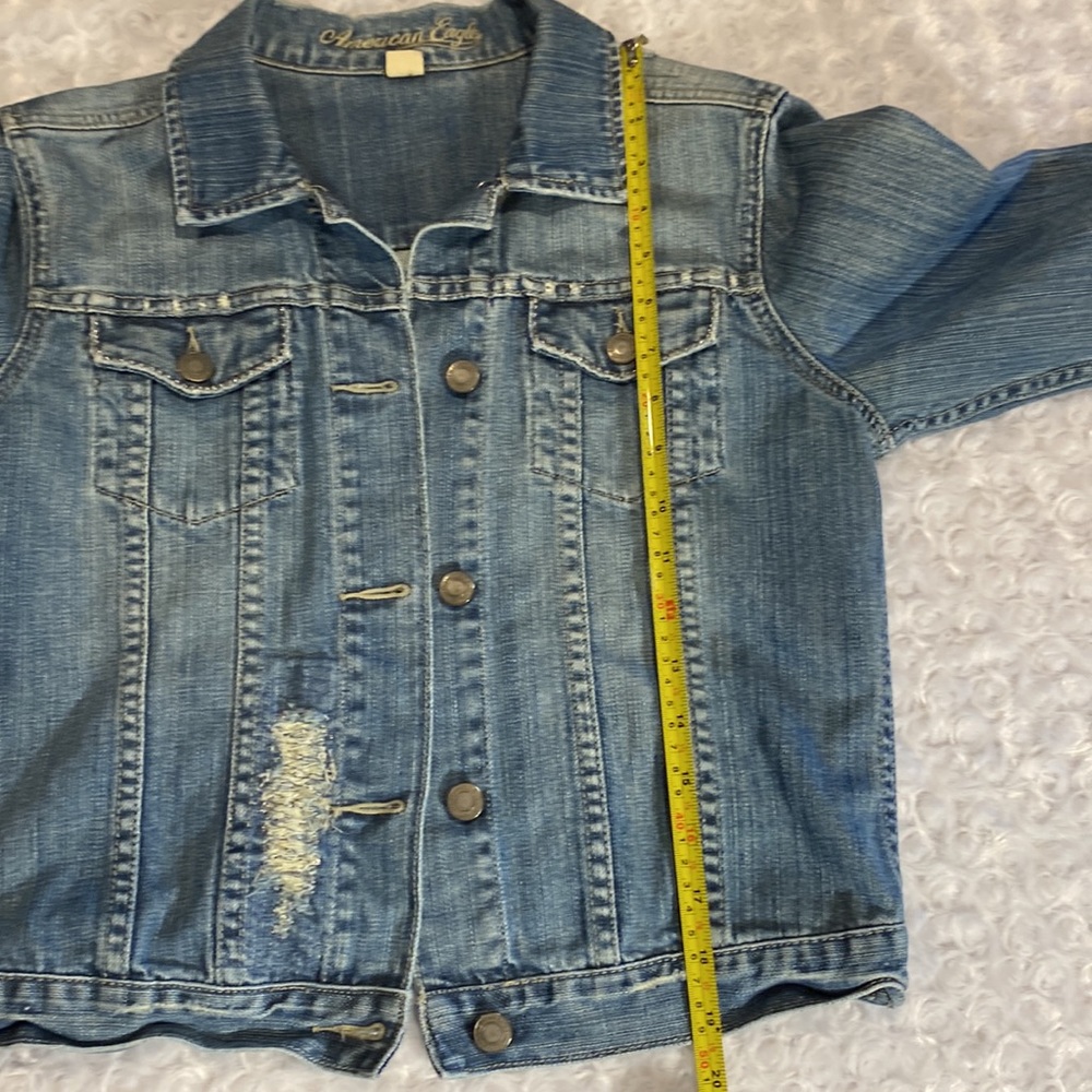 American Eagle size M distressed jean jacket - Picture 9 of 13